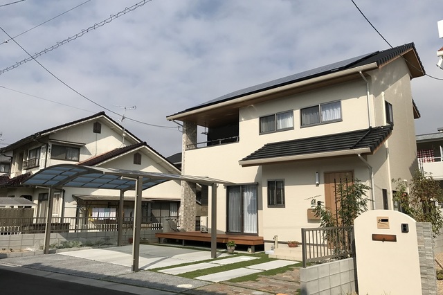 ロフトのあるゼロエネルギー住宅の画像